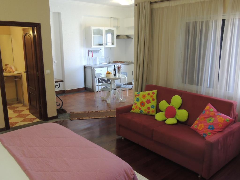 Studio Flat With Pool Funchal  Szoba fotó